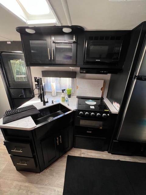 2022 Grey Wolf Bunkhouse Towable trailer in Yucca Valley