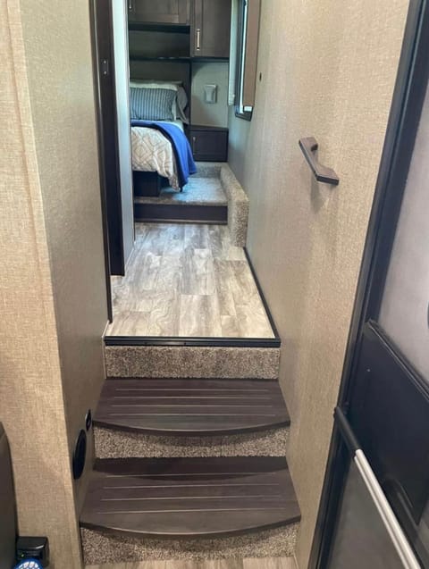 2021 Grand Design Reflection GLAMPING AT ITS FINEST! Towable trailer in Solomons