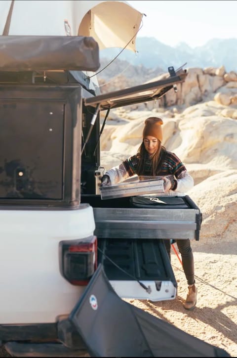 2022 Jeep Gladiator (Mojave) 4-Sleeper Veicolo da guidare in North Salt Lake