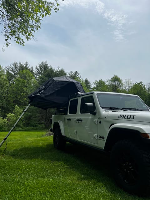 2023 Jeep Gladiator Overlander "BAXTER" RV in Westbrook