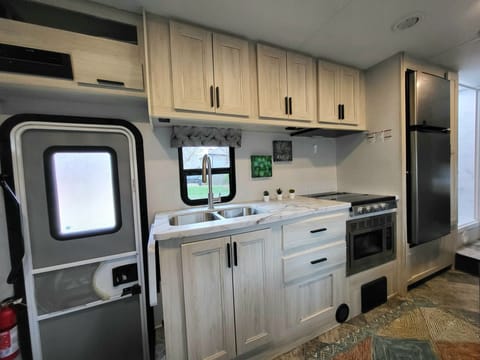 2021 Forest River Sunseeker LE Véhicule routier in Overland Park