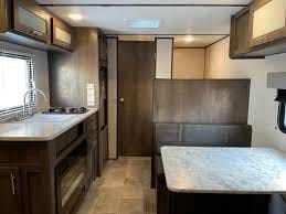 2020 Coleman Lantern LT 17FQ Sleeps 4-6 and easy to pull w/ Queen/bunk beds Remorque tractable in Stono River