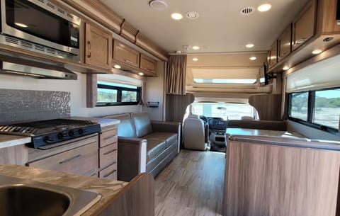 2019 Entegra Coach Odyssey with Bunks Drivable vehicle in Anthem