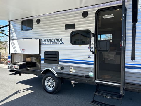 New 2022 Coachmen Catalina Summit Series 7- 184BHS Travel Trailer Towable trailer in Reno