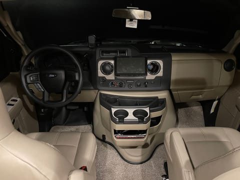 2022 Thor Chateau Drivable vehicle in Vancouver