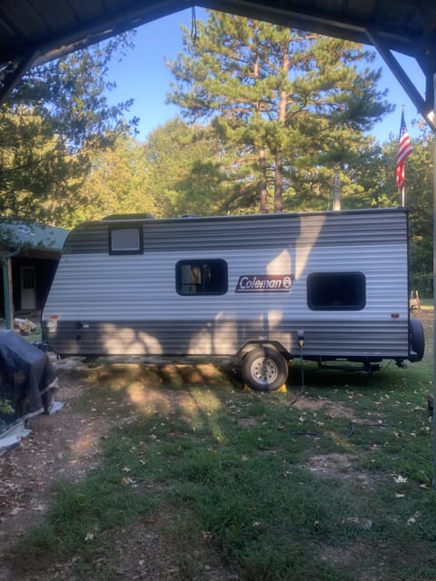 2023 Dutchman Coleman Lantern 17B Towable trailer in Arkansas
