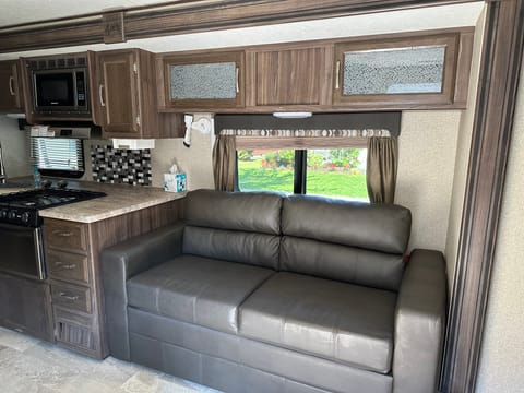 2019 Coachmen Apex Towable trailer in St Marys