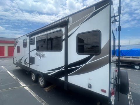 2018 Grand Design Imagine 2500RL Towable trailer in East Ridge