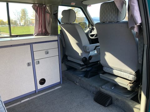 1992 Volkswagen T4 Westfalia Green2    CAD$195 per night (ca.outdoorsy.com) Campervan in Vancouver