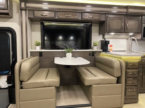 2021 Jayco Precept Veicolo da guidare in Piscataway