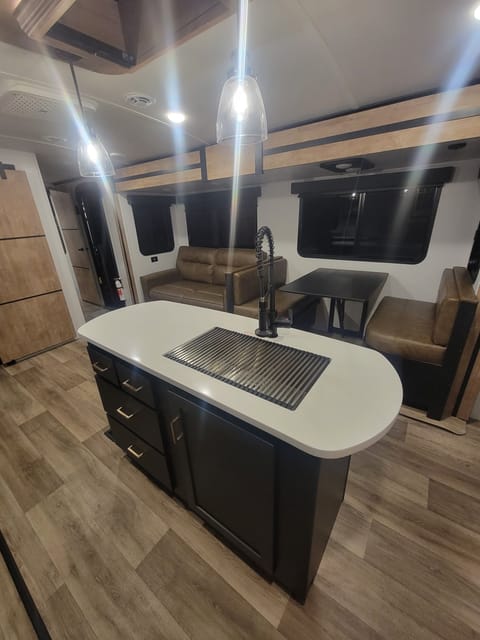 2022 Keystone RV Outback 340 BH Towable trailer in Wildomar