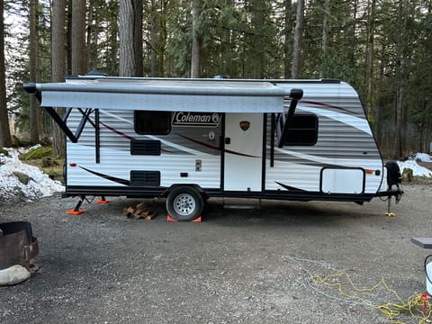 Extension of the awning (taken at Chehalis River Campground)