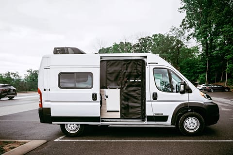 2022 Winnebago Solis Pocket Camper Van Class B #1 Drivable vehicle in Marietta