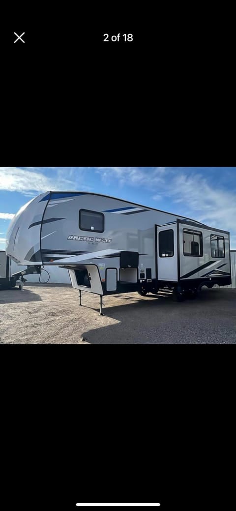 2021 Forest River Cherokee Arctic Wolf Towable trailer in Duluth
