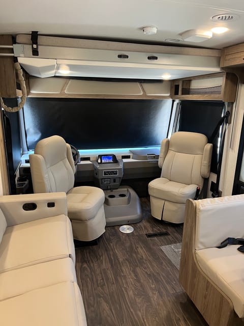 2023 Winnebago Vista Drivable vehicle in Fresno