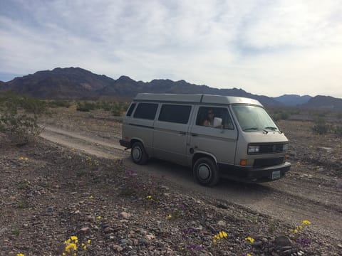 "Mi Viejo" 1990 VW Westfalia Pop-Top Camper Campervan in Avila Beach