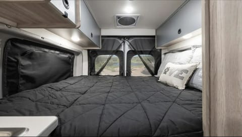 Sleeps 4! Glamp with your Family in Style! Fully Loaded Luxe Winnebago Van Drivable vehicle in Westminster