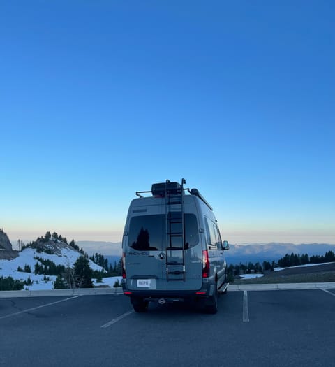 Adventure with our Queen Revel-ation! 2022 Winnebago 4x4, Solar, sleeps 3 Drivable vehicle in Soquel