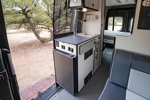 Adventure with our Queen Revel-ation! 2022 Winnebago 4x4, Solar, sleeps 3 Drivable vehicle in Soquel