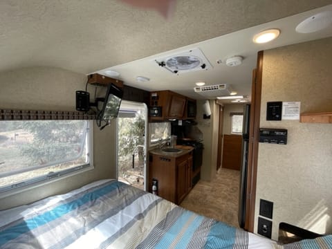 Super light weight travel trailer! Towable trailer in Evergreen