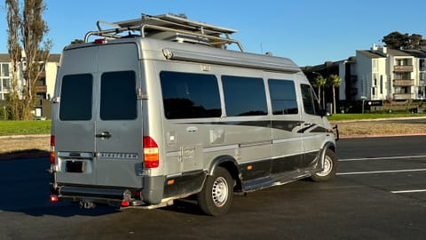 2003 Airstream Interatate Drivable vehicle in Oakland