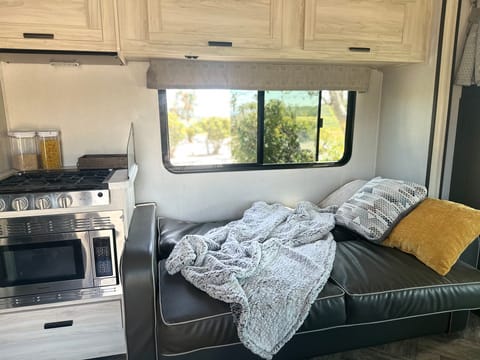 Sunny the RV! Drivable vehicle in Temecula