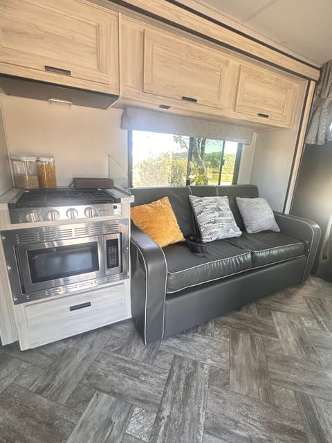 Sunny the RV! Drivable vehicle in Temecula