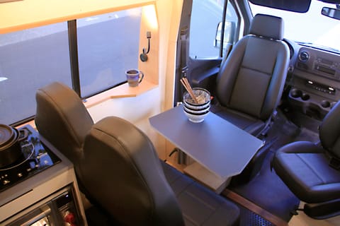 Boondocking Dream Van! Sprinter with 1,100 watts of solar Campervan in Vancouver