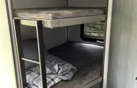 2021 Dutchmen Aspen Trail 2850BHS Towable trailer in Norfork Lake