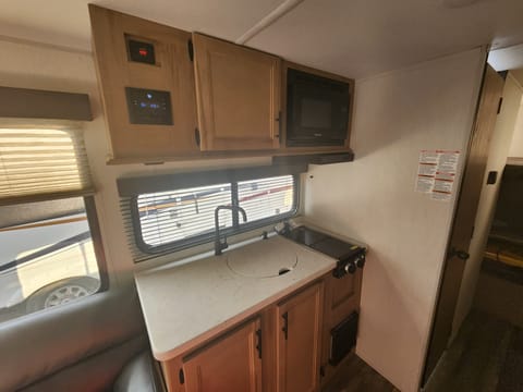 2023 Forest River Wolf Pup 25JB - 5 beds, Sleeps 8+ Towable trailer in Kansas City
