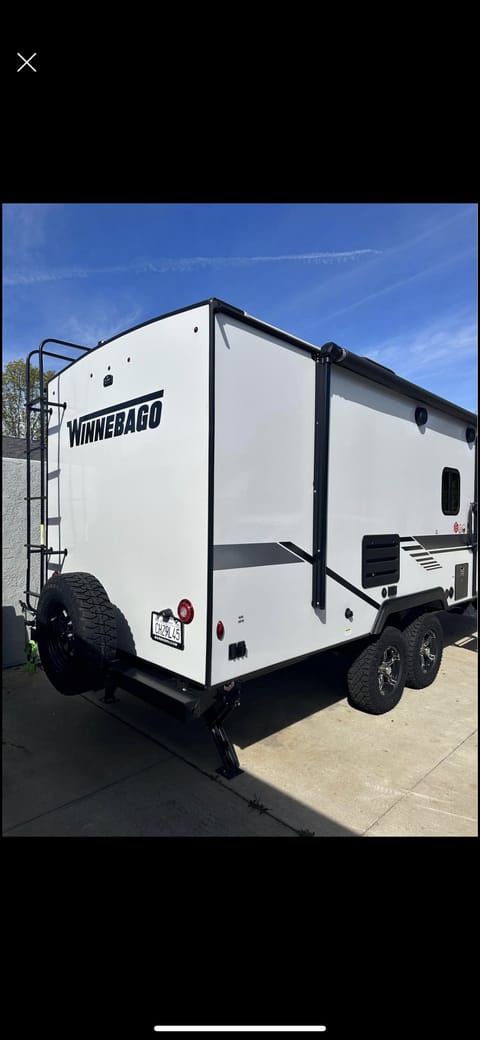 2022 Winnebago MicroMinnie Towable trailer in Ventura