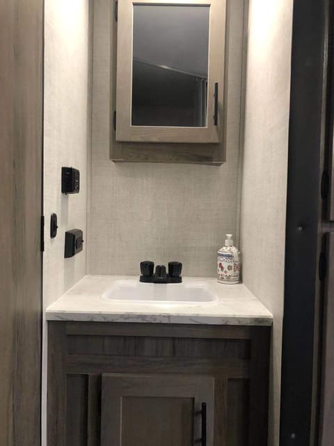 2023 Grand River 25BH Towable trailer in Niagara Falls