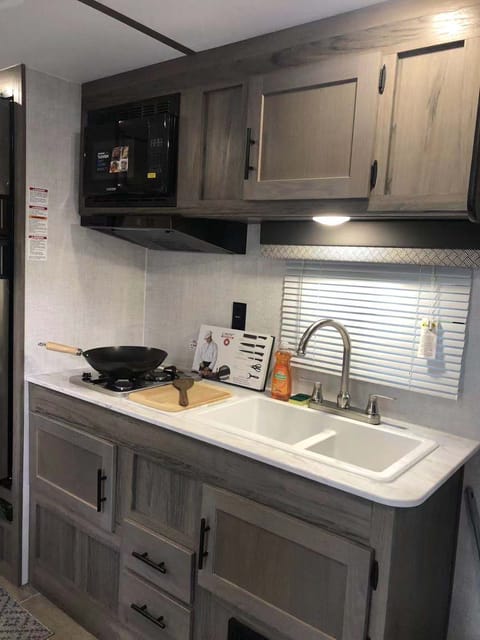 2023 Grand River 25BH Towable trailer in Niagara Falls