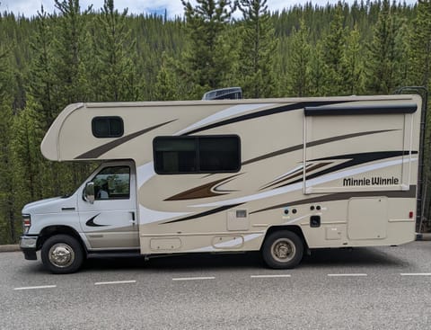 Driver's side.  Motorhome is 24' 5" long.  Perfect for those many sites that require something under 25'!