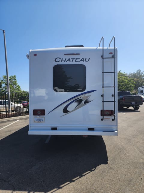 2023 Thor Motor Coach Chateau 31E - #332 Drivable vehicle in Santee