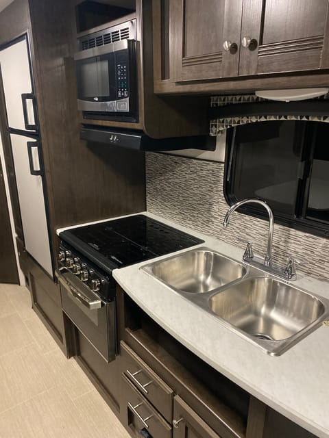 2021 Heartland RVs Prowler, Family and Pet friendly Towable trailer in Killeen