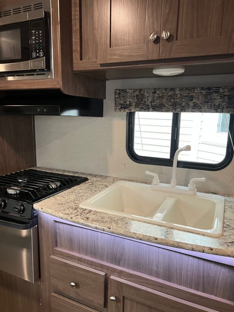 Large sink, stove and microwave