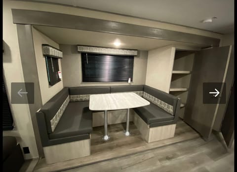 2023 Coachmen Catalina Sleeps 8 Towable trailer in Albuquerque