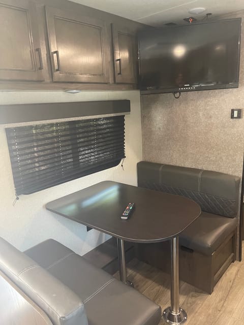 2021 Starcraft Autumn Ridge Towable trailer in Bastrop