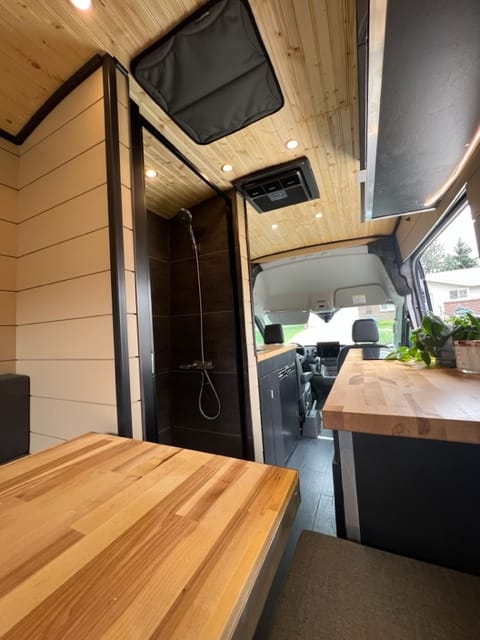 2023 Ford Transit Campervan-Fully Loaded Campervan in Millbrae