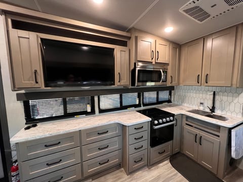 2023 Grand Design Reflection 150 Bunkhouse Towable trailer in Casas Adobes