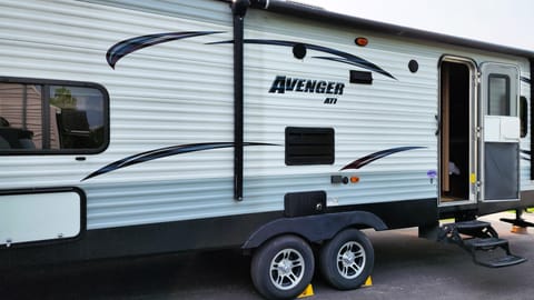 PrimeTime Avenger ATI - Time to RELAX! Towable trailer in Utica