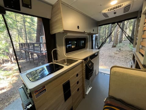 Vanda: Winnebago Solis Pocket + Solar, Cell Signal Booster, Rugged Tires Camper in Pacifica