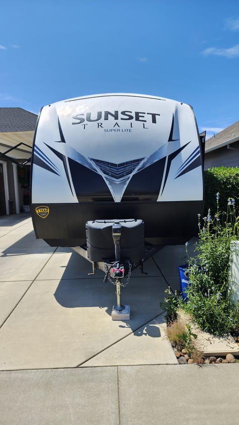 2019 Crossroads RV Sunset Trail Super Lite 28ft, sleeps 8 Remorque tractable in Chico