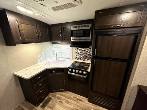 2019 Keystone RV Springdale - living that RV life! Remorque tractable in Everglades