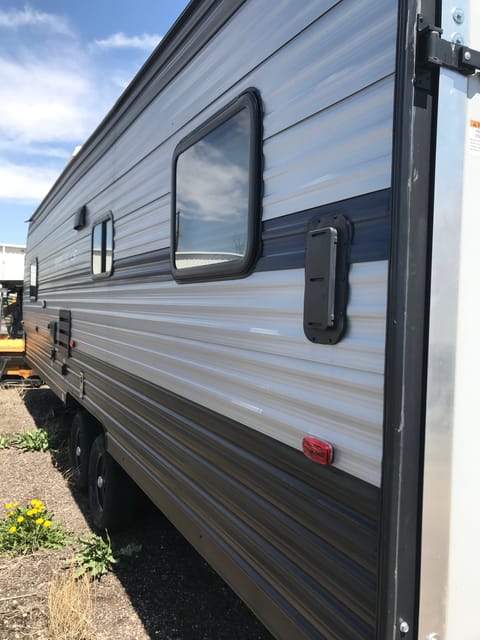 2020 Forest River Cherokee Grey Wolf Towable trailer in Westminster