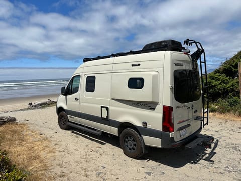 2023 Winnebago Revel 4WD Mercedes Sprinter, Van life in style Drivable vehicle in Port Townsend