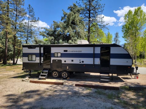 33 foot trailer with dual entry. Master bedroom has private entrance!
