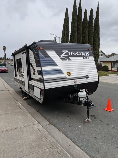 2021 Crossroads RV Zinger Lite Towable trailer in Martinez