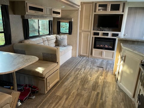 2020 Coachmen Catalina Towable trailer in Manistee